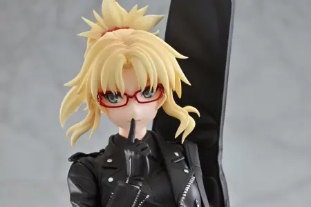 Figurine Fate/Apocrypha - Saber of Red/Mordred - Ver. Original Glasses Model - 1/7 - Wanderer