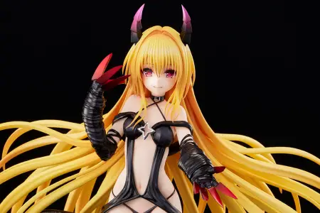 Figurine To LOVE Ru Darkness - Golden Darkness - Ver. Darkness - 1/6 - Union Creative