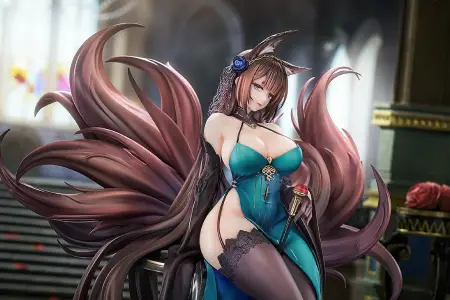 Figurine Azur Lane - Amagi(CV) - Ver. Throne of Fallen Petals - 1/7 - Good Smile Company