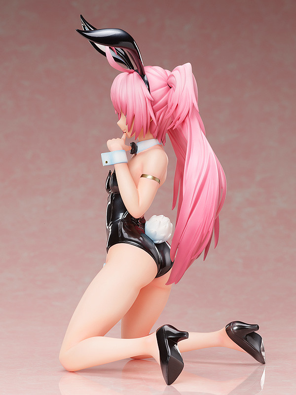Figurine Millim Ver. Bare Leg Bunny - FREEing