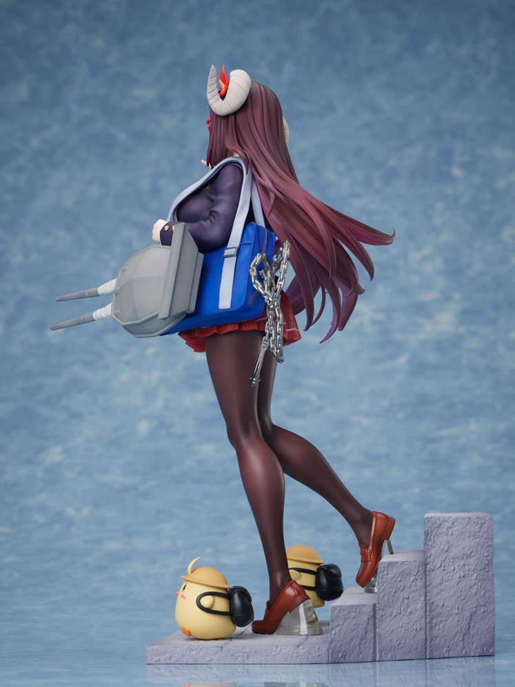Figurine Azur Lane - Suruga - Ver. Straightfaced Model Student - 1/7 - F:Nex - FuRyu