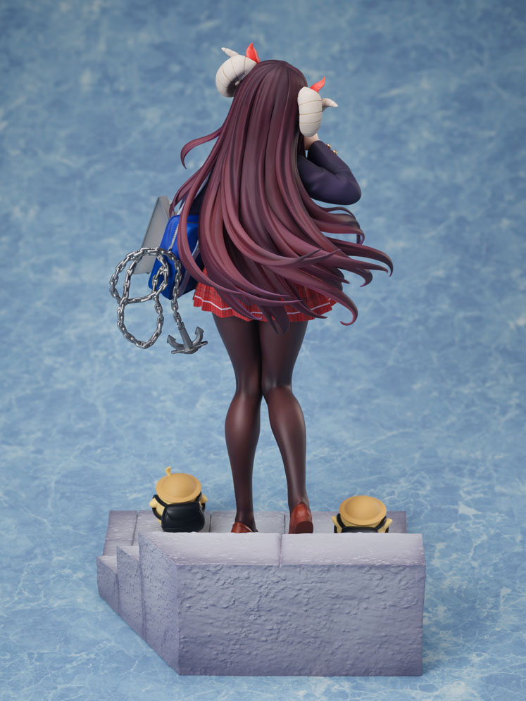 Figurine Azur Lane - Suruga - Ver. Straightfaced Model Student - 1/7 - F:Nex - FuRyu