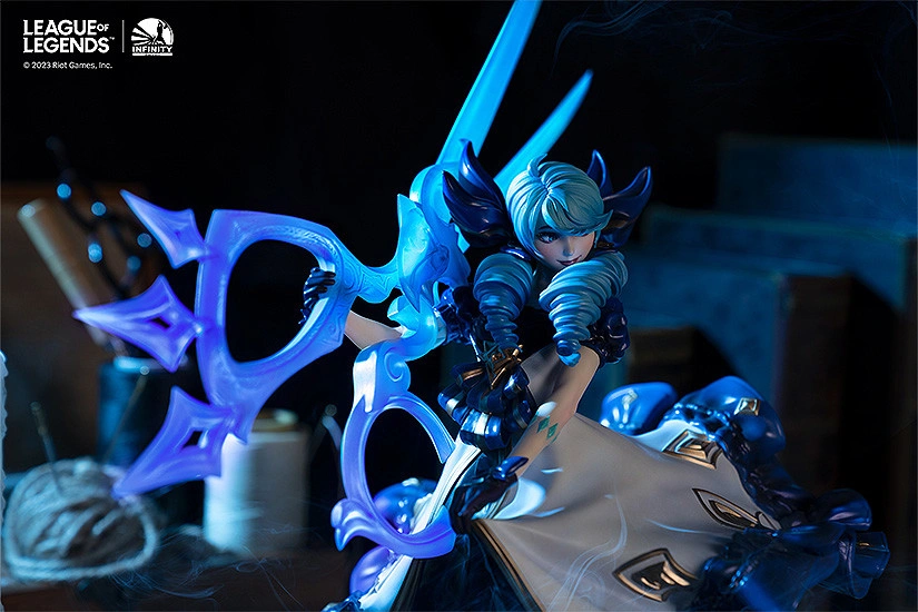 Figurine League of Legends - Gwen - Ver. The Hallowed Seamstress - 1/6 - Infinity Studio