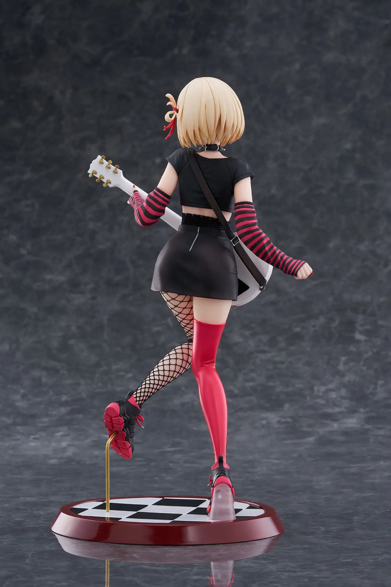 Figurine Lycoris Recoil - Chisato Nishikigi - Ver. Band - 1/7 - Spiritale