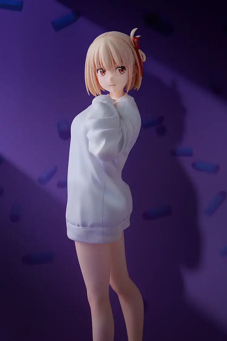 Figurine Lycoris Recoil - Chisato Nishikigi - Ver. Oversized Sweatshirt - 1/7 - Phat Company