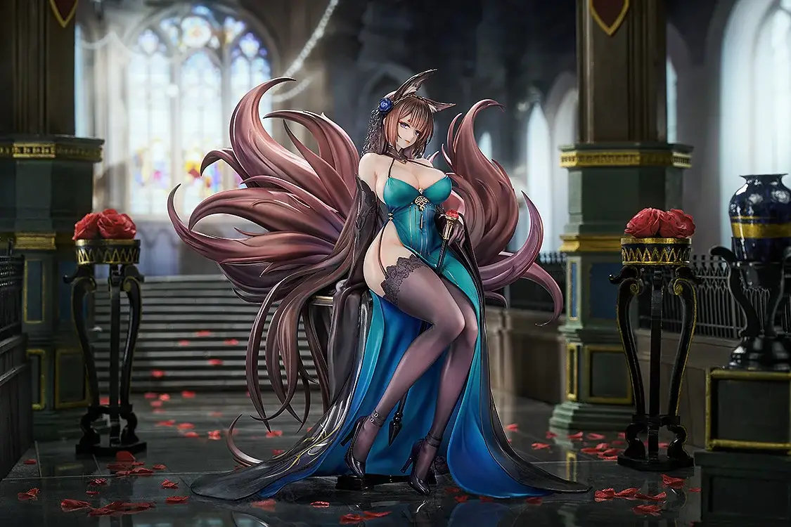 Figurine Azur Lane - Amagi(CV) - Ver. Throne of Fallen Petals - 1/7 - Good Smile Company