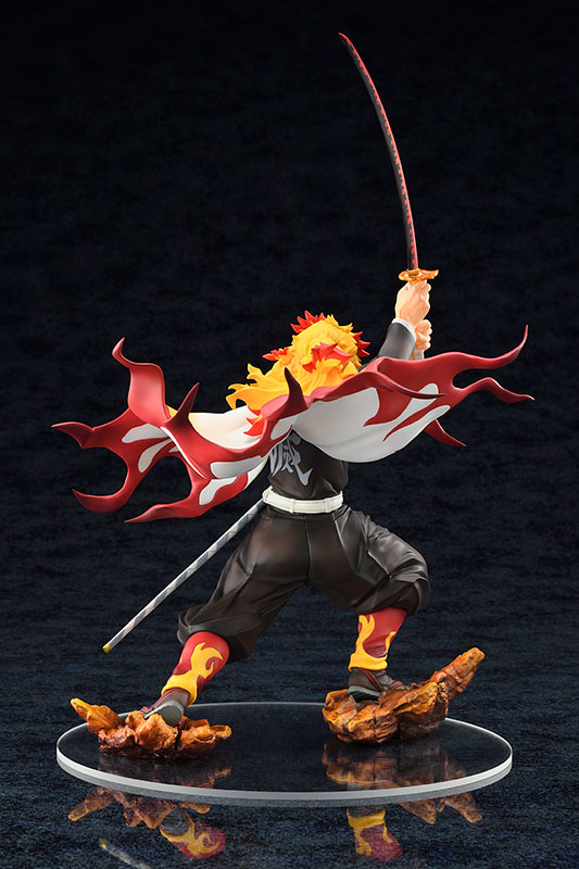 figurine-Kimetsu-no-yaiba-Kyojuro-Rengoku-bellfine