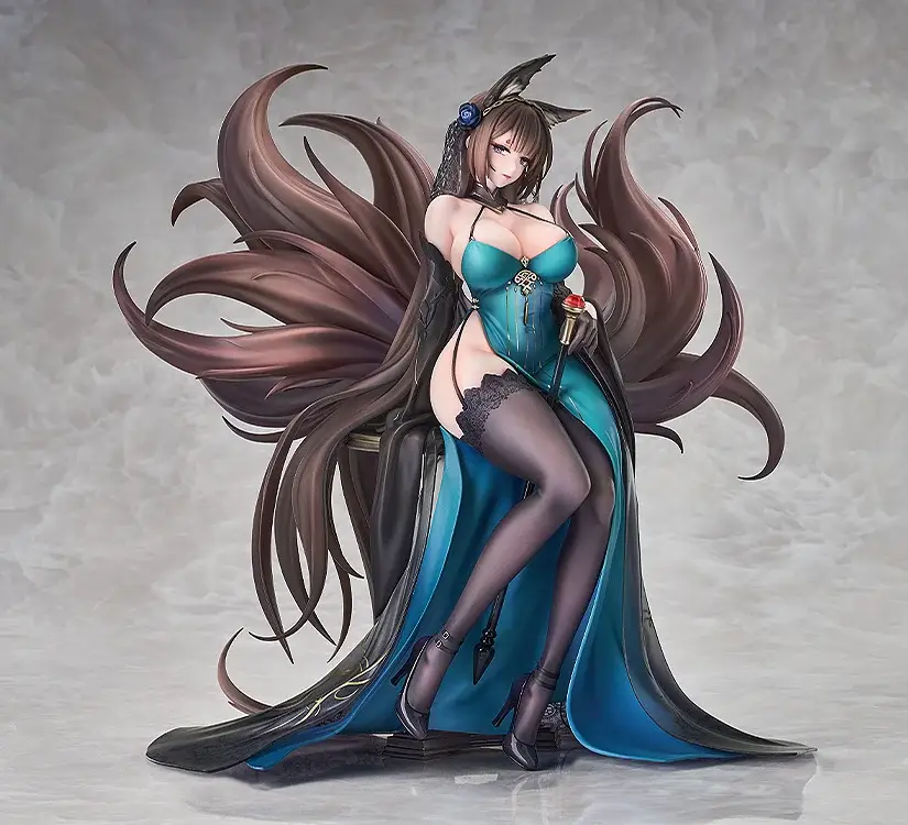 Figurine Azur Lane - Amagi(CV) - Ver. Throne of Fallen Petals - 1/7 - Good Smile Company