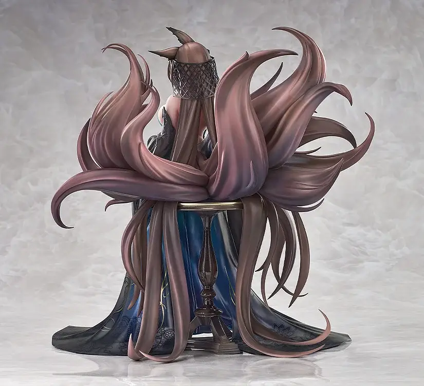 Figurine Azur Lane - Amagi(CV) - Ver. Throne of Fallen Petals - 1/7 - Good Smile Company