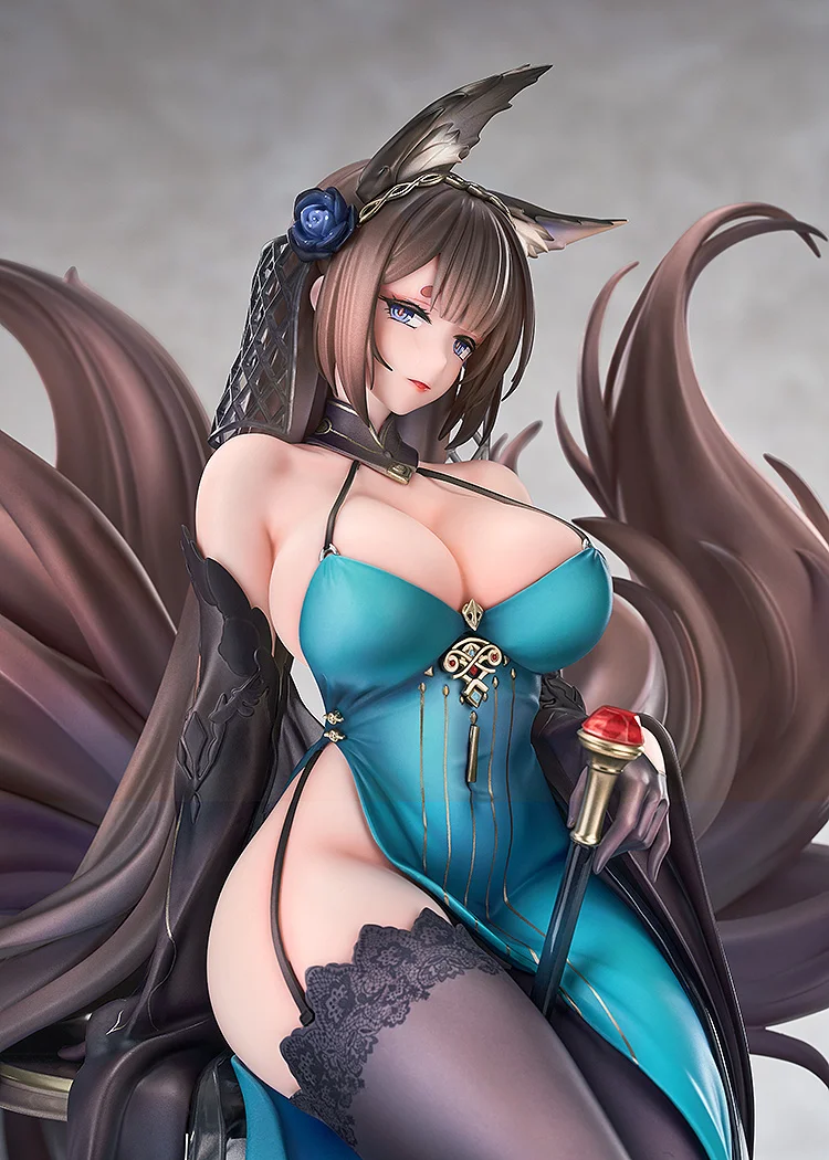 Figurine Azur Lane - Amagi(CV) - Ver. Throne of Fallen Petals - 1/7 - Good Smile Company