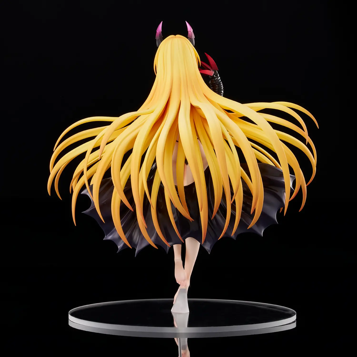 Figurine To LOVE Ru Darkness - Golden Darkness - Ver. Darkness - 1/6 - Union Creative